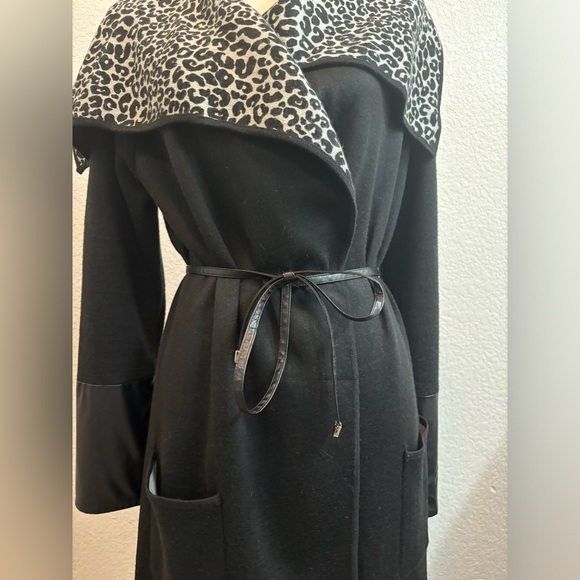 Beatrix OST wrap jacket with leopard print lining and faux leather trim - Picture 2 of 11